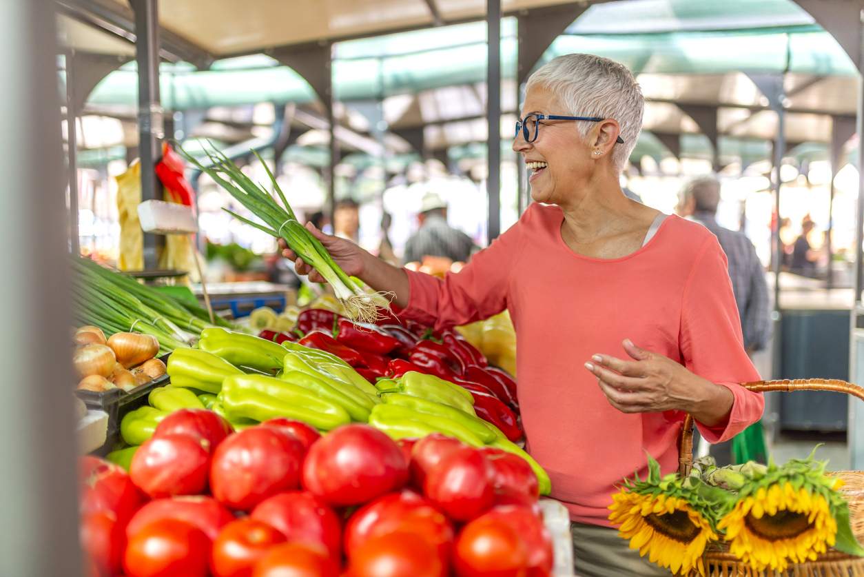 Seniors in Apex enjoying the farmers market