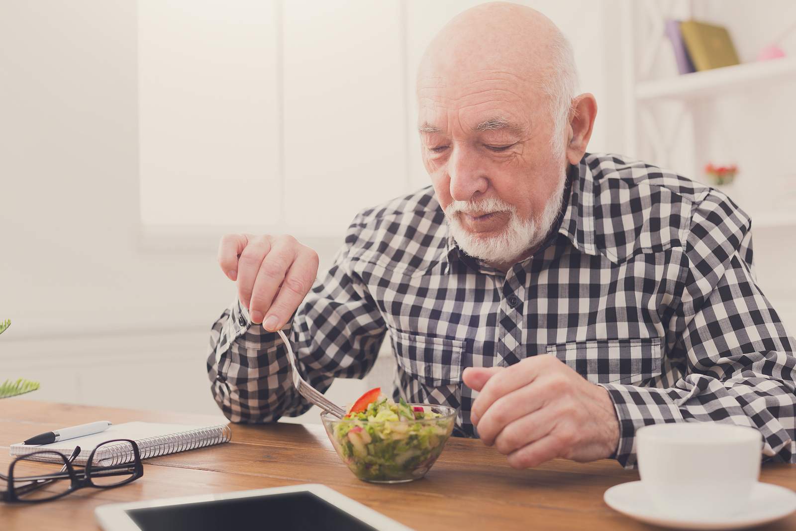 Featured image for post Home Care Assistance Helps Seniors Follow Special Diets For Better Health