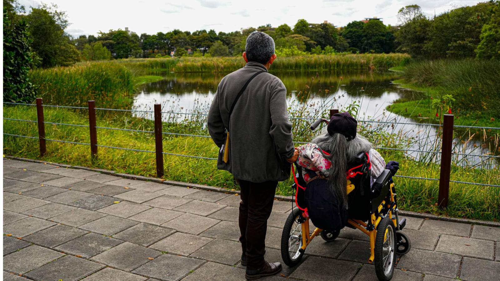 Featured image for post The Hidden Challenges and Rewards of Being a Family Caregiver