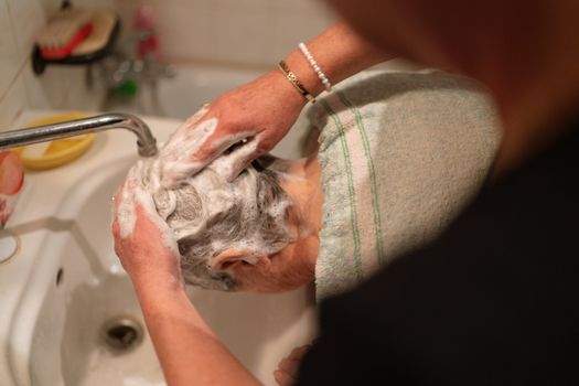Featured image for post Personal Care Services for Seniors in Orlando: In-Home Assistance for Daily Living