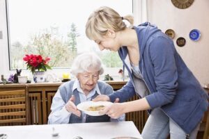5 things to consider before becoming your parent's caregiver